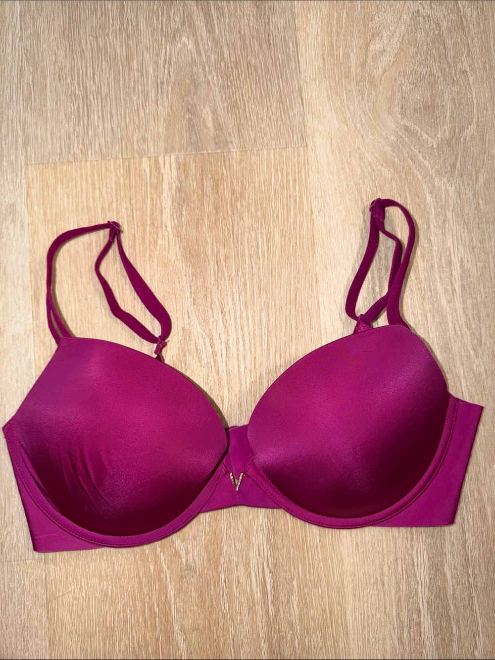 Victoria’s Secret Push-Up Bra in Fuchsia